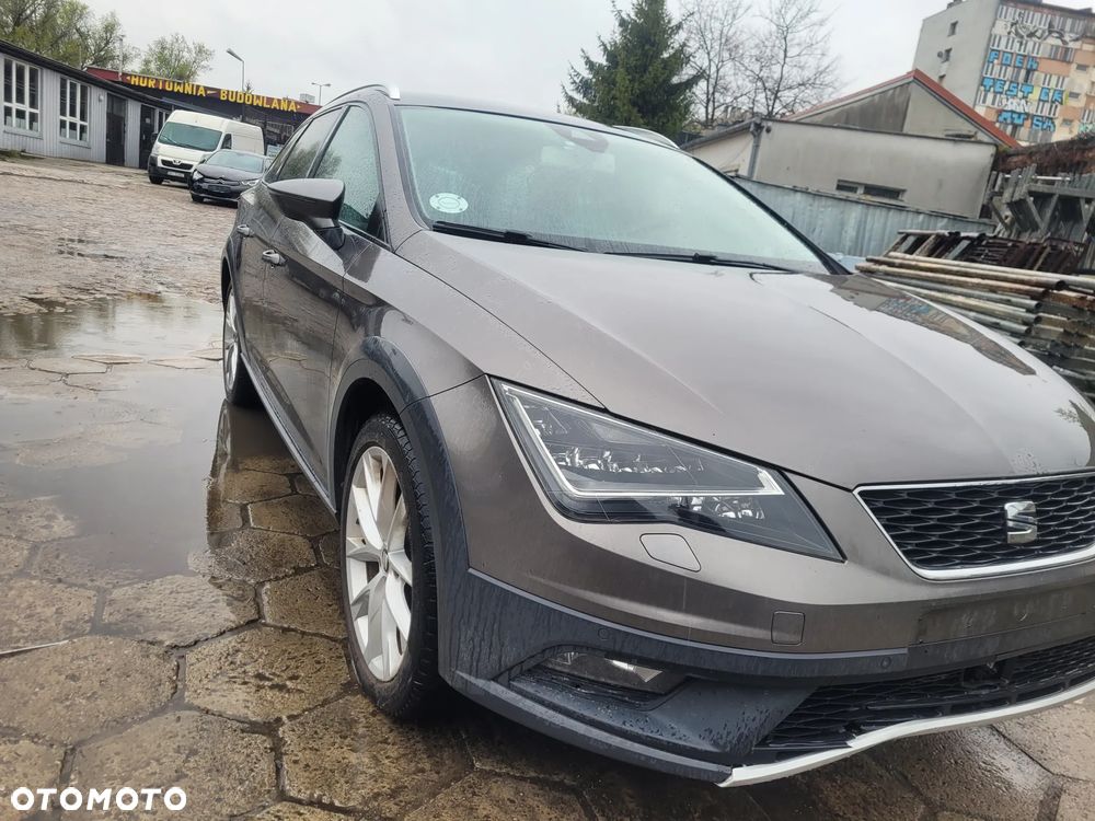 Seat Leon 2.0 TDI DPF Start&Stop DSG XCELLENCE - 17