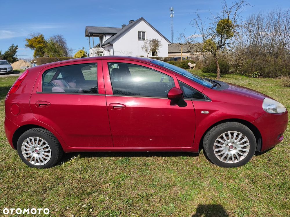 Fiat Grande Punto - 4