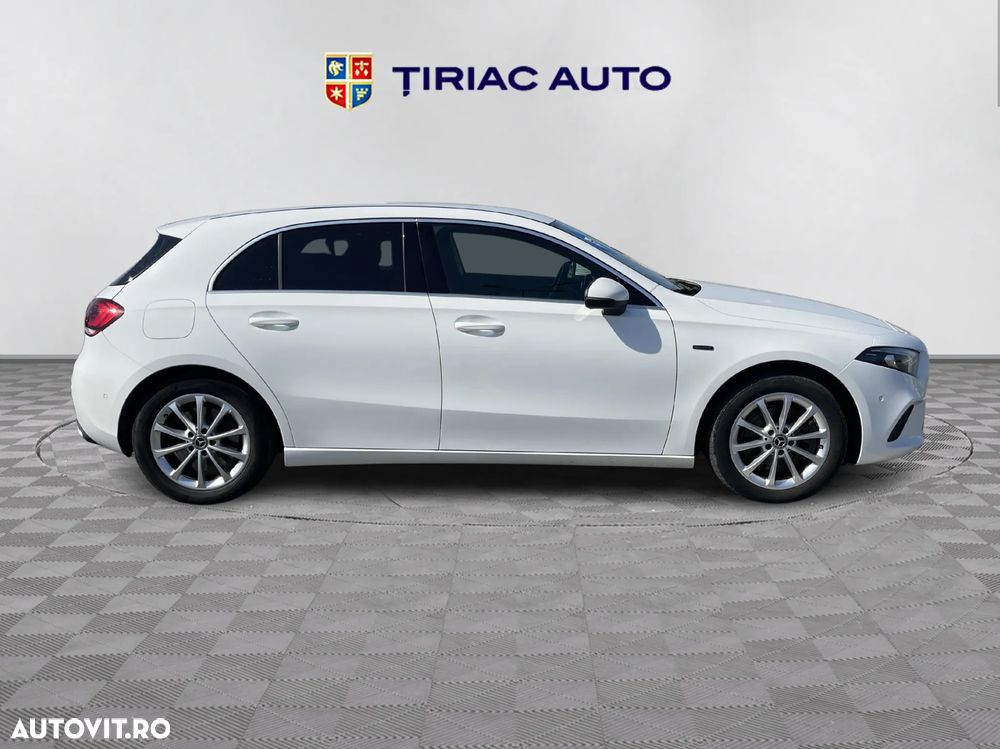 Mercedes-Benz A - 6