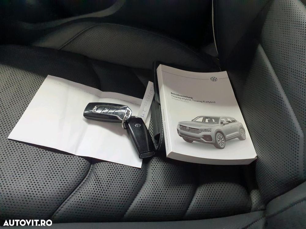 Volkswagen Touareg V6 e-Hybrid OPF 4Motion Aut. Elegance FINAL EDITION - 9