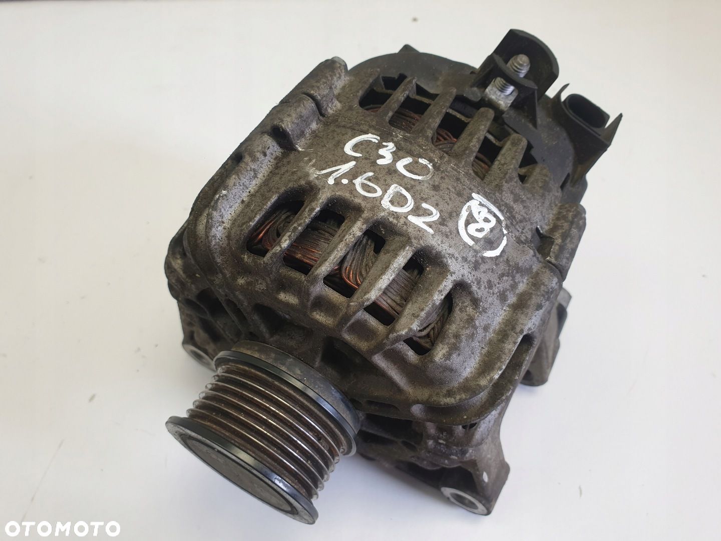 Volvo C30 D2 1.6 D ALTERNATOR 30659389 oryginał - 1