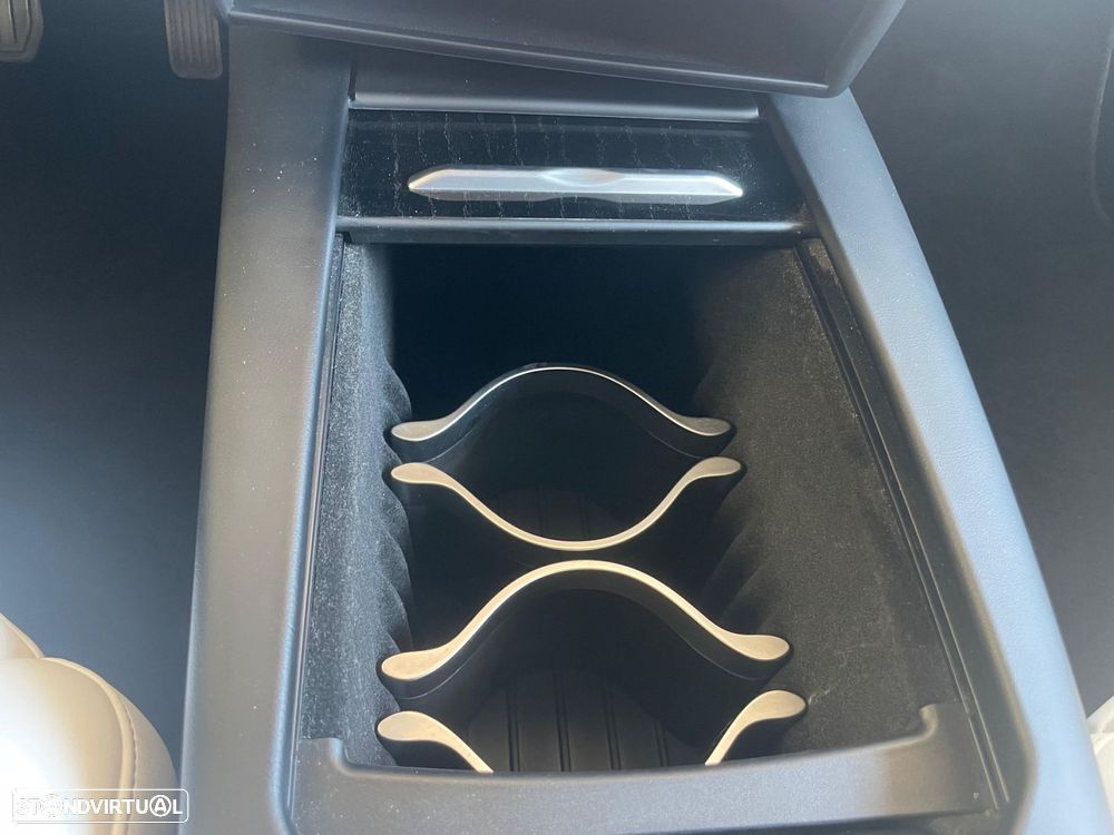 Tesla Model X 100D - 29