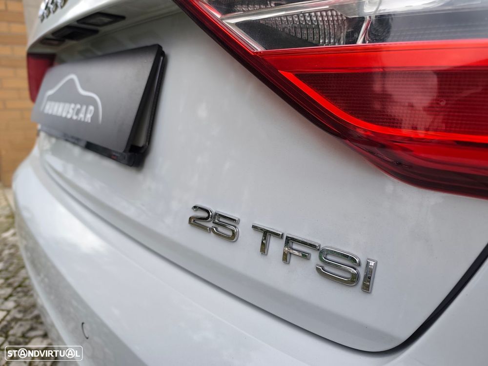 Audi A1 Sportback 25 TFSI Advanced - 27