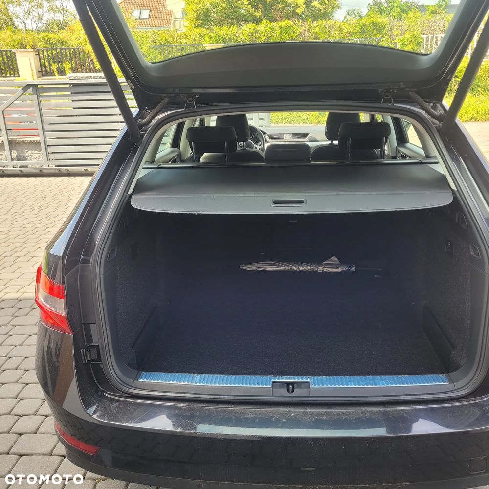 Skoda Superb 2.0 TDI Ambition DSG - 2