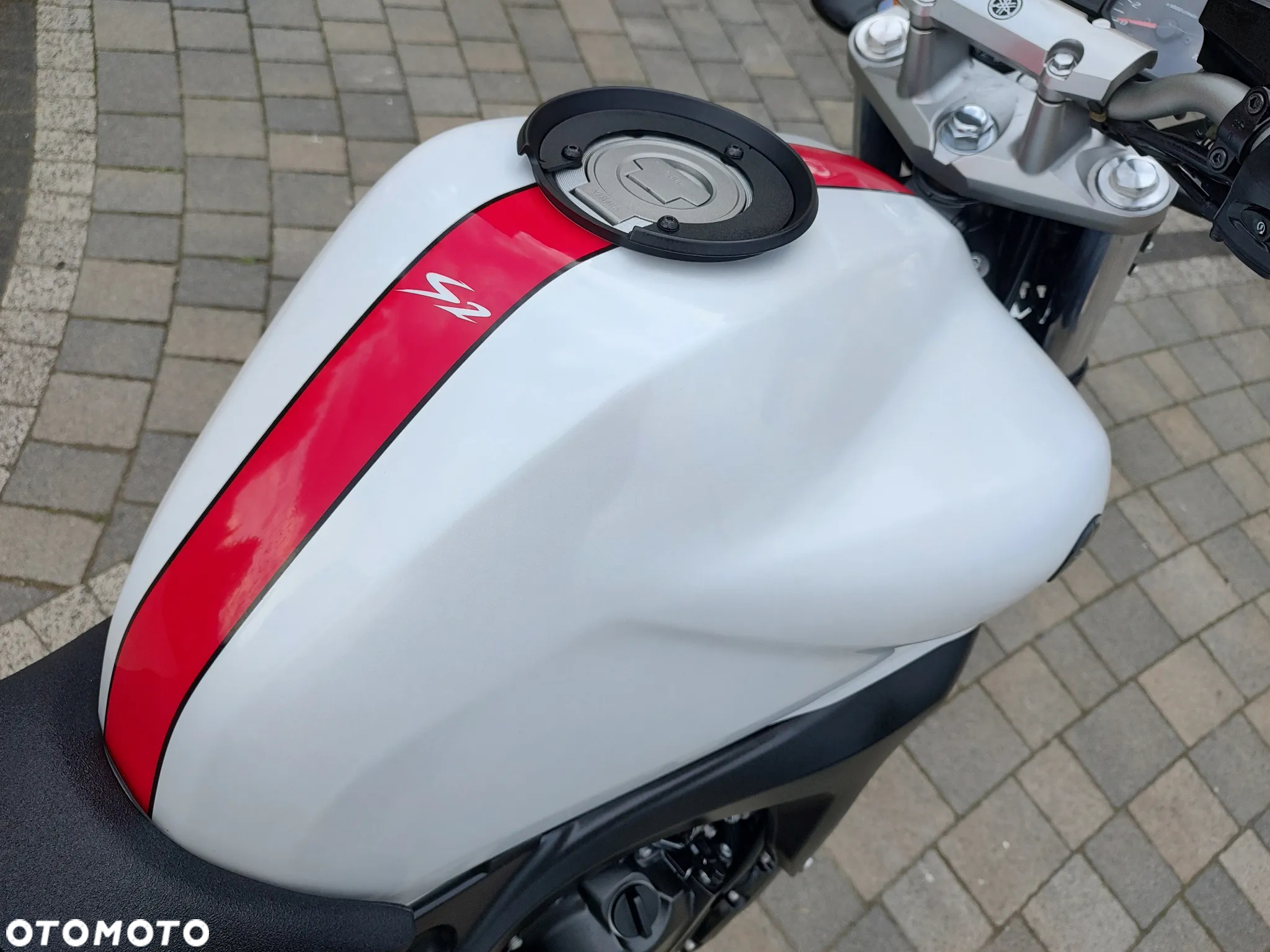 Yamaha FZ6 - 11