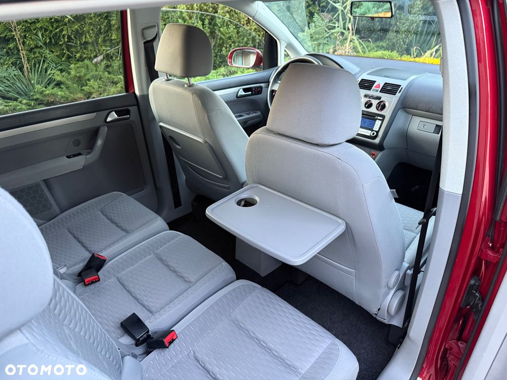 Volkswagen Touran 1.4 TSI Comfortline - 11