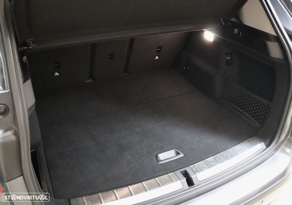 BMW X1 16 d sDrive Auto - 37