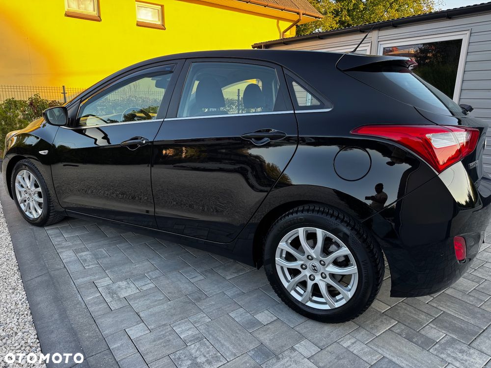 Hyundai i30 blue 1.4 Trend - 10