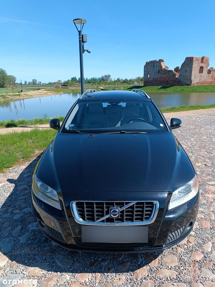 Volvo V70 2.0D Summum - 1