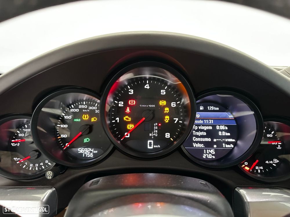 Porsche 911 Série F - 18