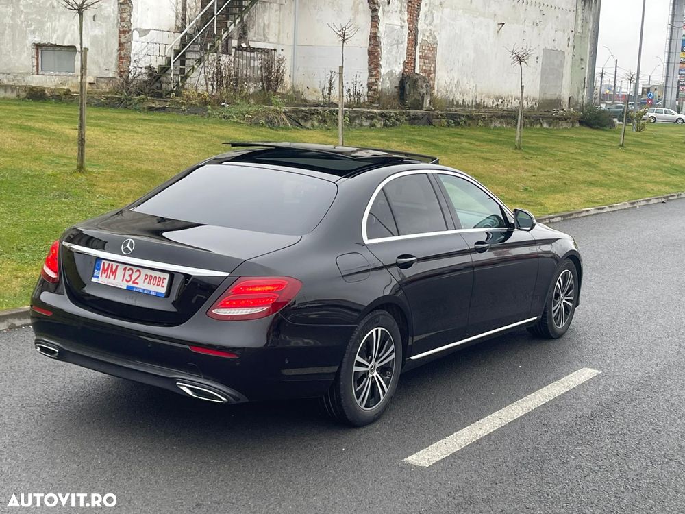 Mercedes-Benz E 220 d 4Matic T 9G-TRONIC Avantgarde - 14