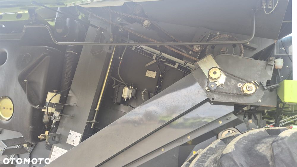 Claas Tucano 340 - 4