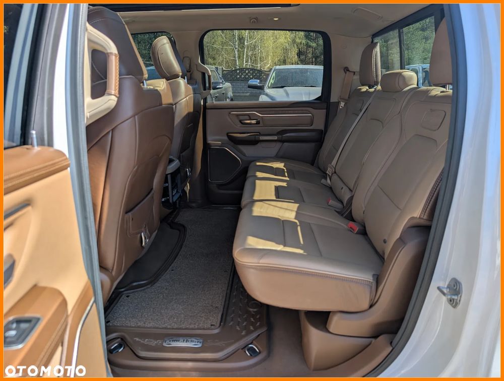 RAM 1500 Crew Cab Longhorn - 16