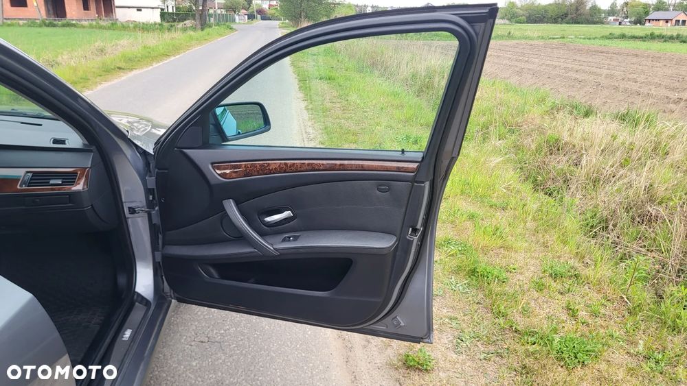 BMW Seria 5 535d - 16