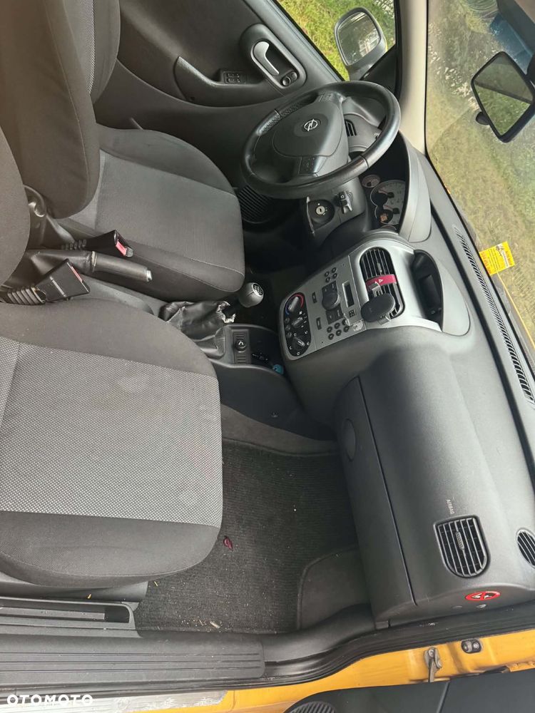 Opel Corsa - 5