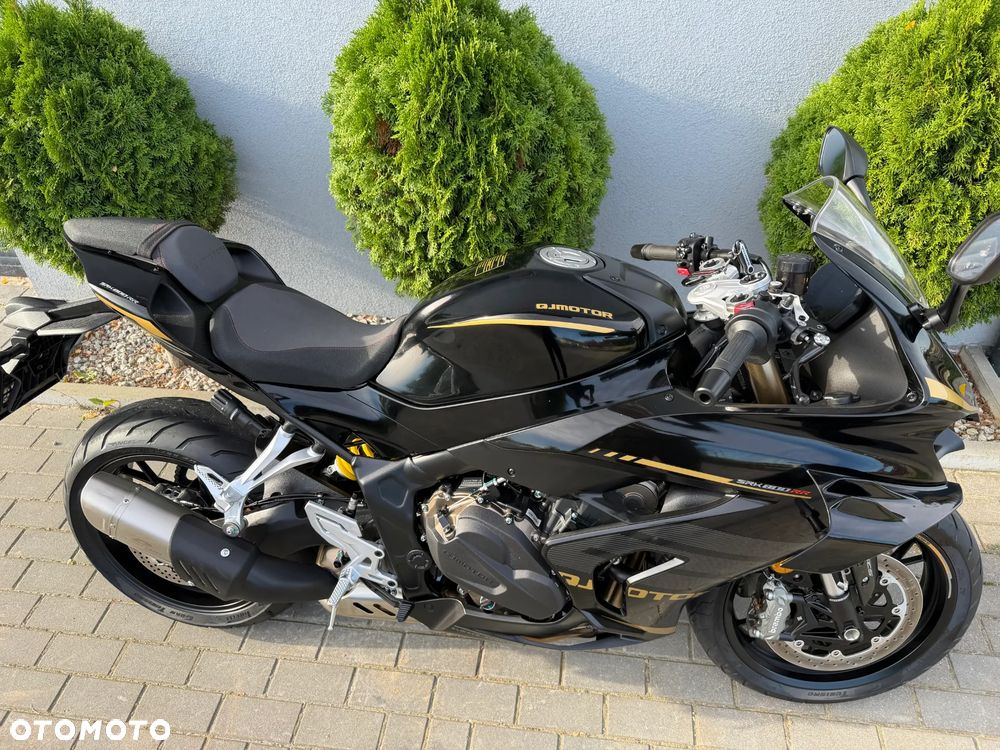 QJMOTOR SRK 800RR - 23