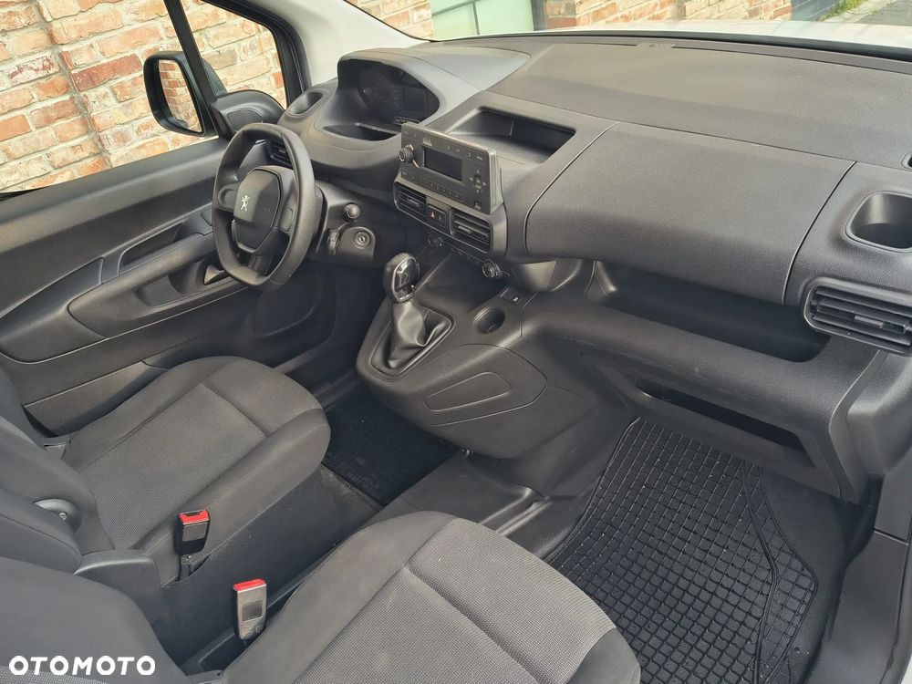 Peugeot PARTNER ProAce CITY Kangoo Express Berlingo pro ace - 33