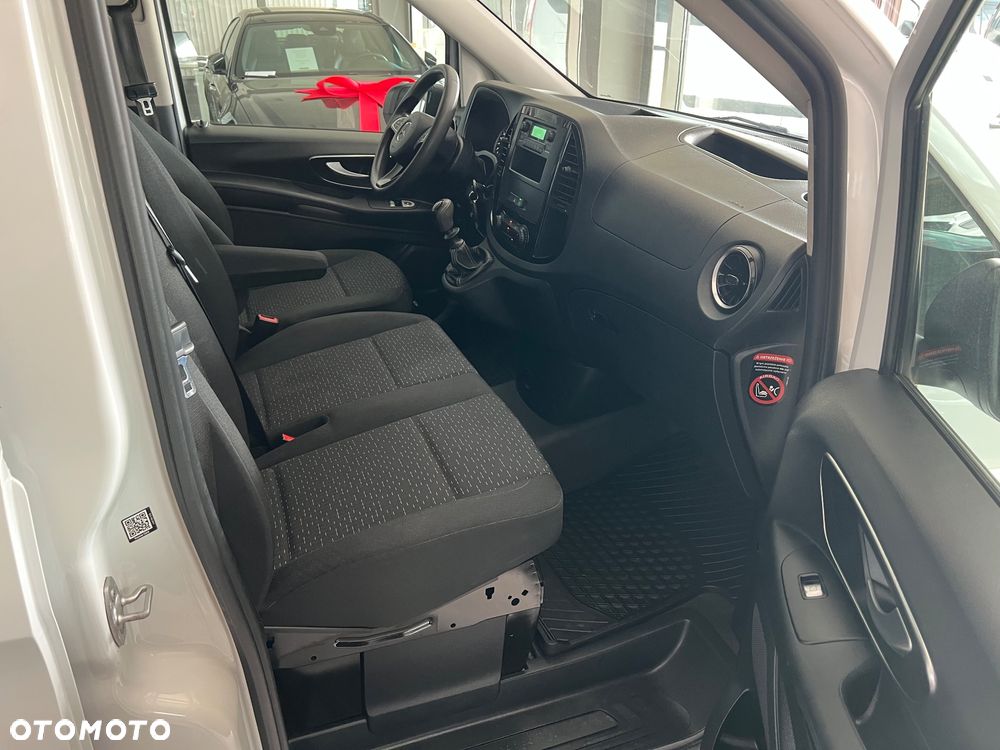 Mercedes-Benz Vito - 32