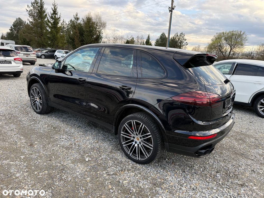 Porsche Cayenne Turbo - 3