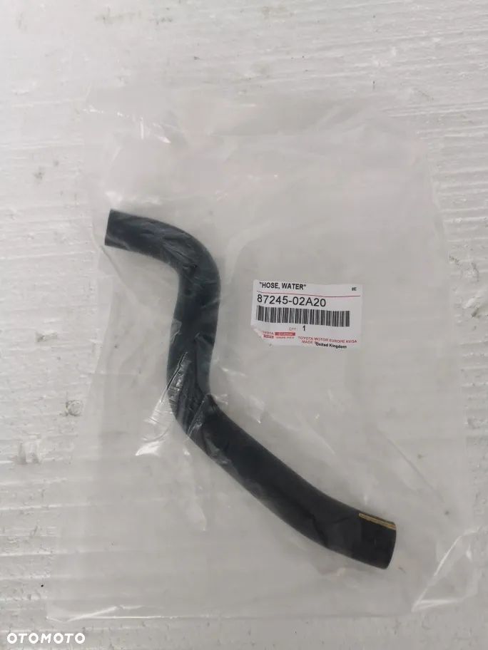 Toyota Auris  Verso Avensis przewód wąż  wody 87245-02A20 - 2