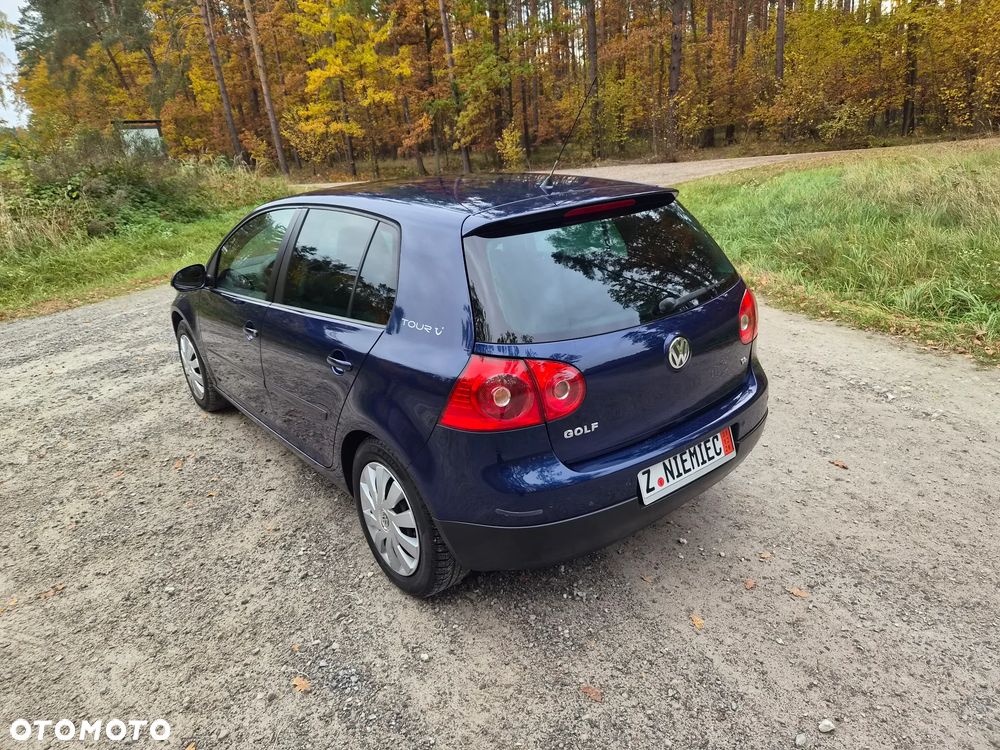 Volkswagen Golf - 15