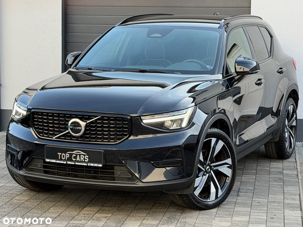 Volvo XC 40 B3 B DKG Ultra Black Edition - 33