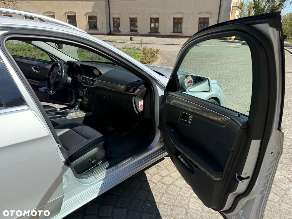 Mercedes-Benz Klasa E 220 CDI DPF BlueEFFICIENCY 7G-TRONIC - 12