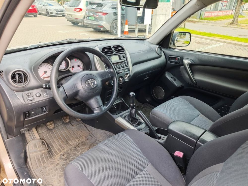 Toyota RAV4 4x2 - 6