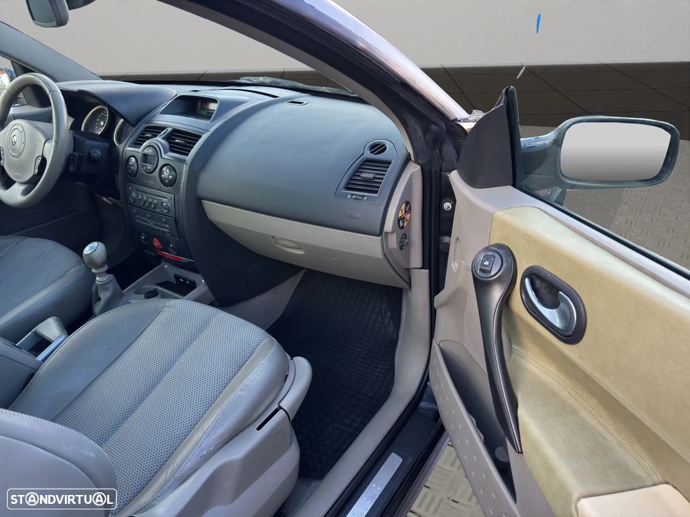 Renault Mégane CC 1.9 dCi Conf. Privilége - 23