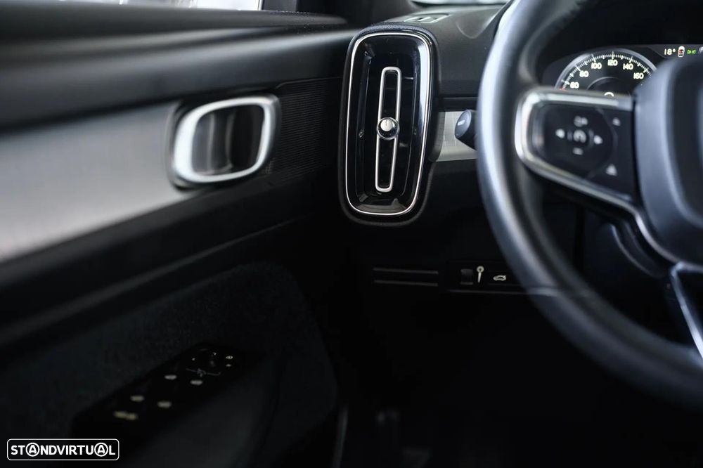Volvo XC 40 1.5 T4 PHEV Core - 31