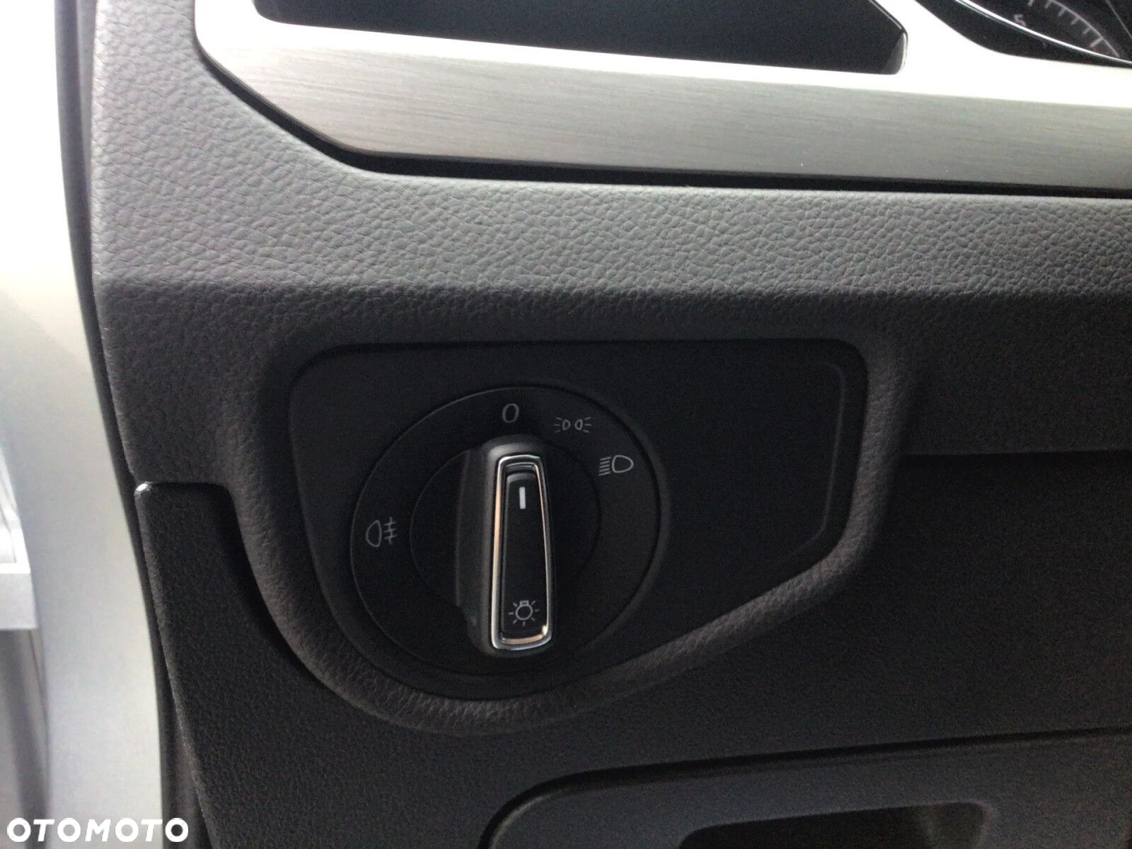 Volkswagen Touran 1.5 TSI EVO Comfortline - 26