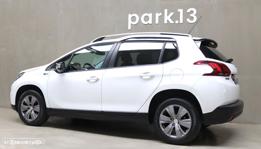 Peugeot 2008 1.2 PureTech Style - 27