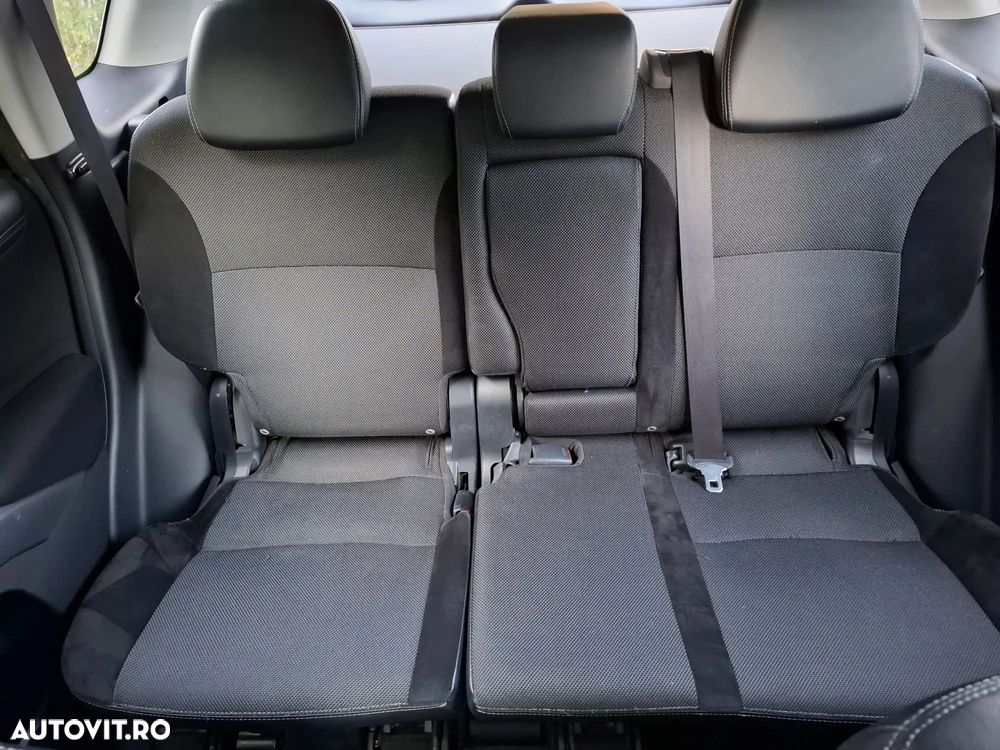 Mitsubishi Outlander 2.2 DI-D 4WD Intense A13 - 21