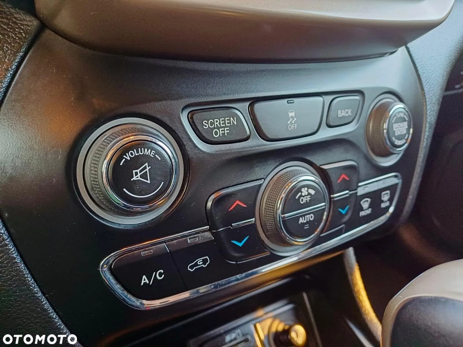 Jeep Cherokee 3.2 V6 Active Drive I Limited - 30