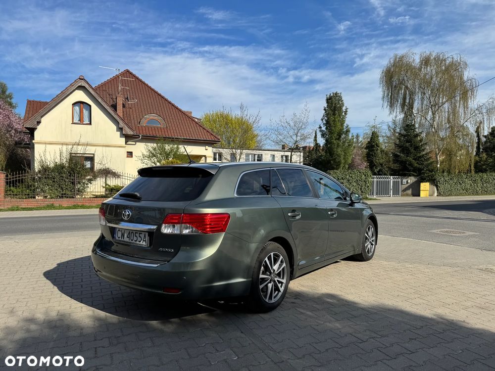 Toyota Avensis - 3