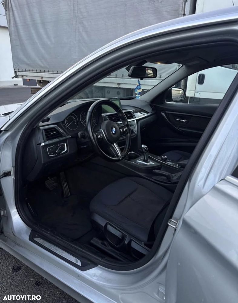 BMW Seria 3 320d Aut. Luxury Line - 6
