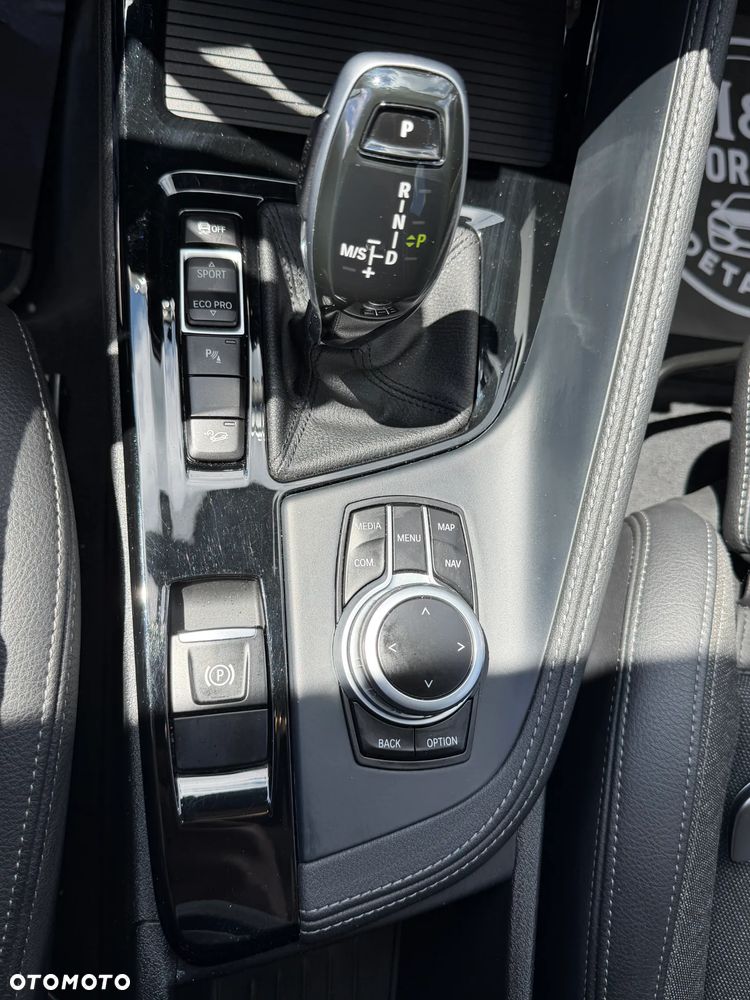 BMW X1 xDrive20d Sport Line - 25