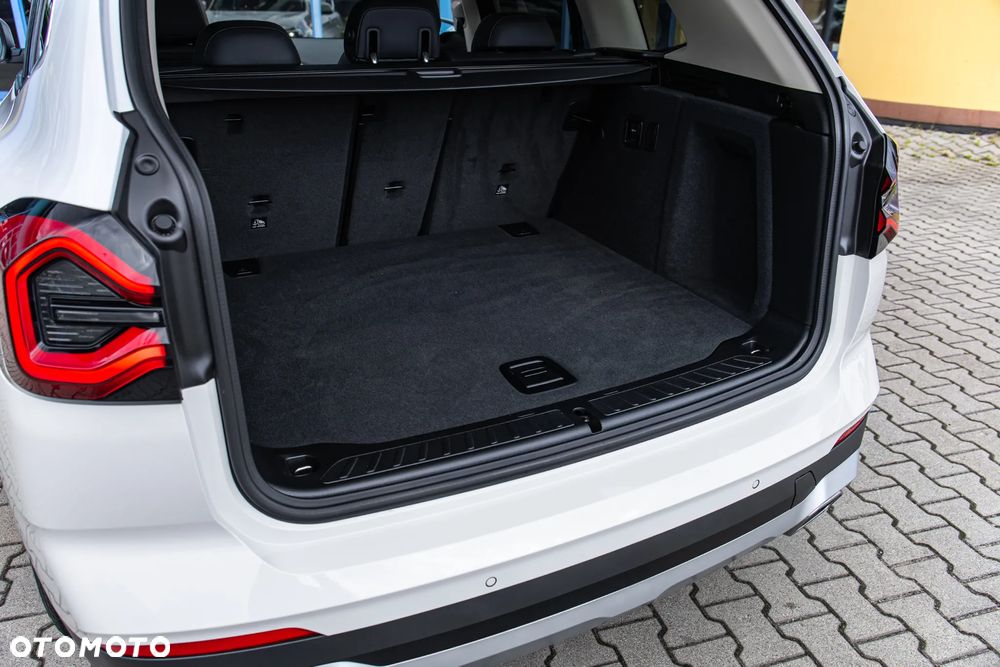 BMW X3 sDrive18d sport - 17