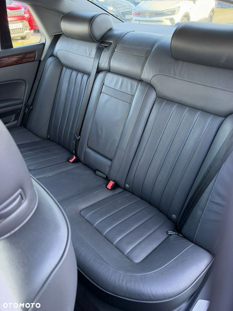 Volkswagen Phaeton - 9