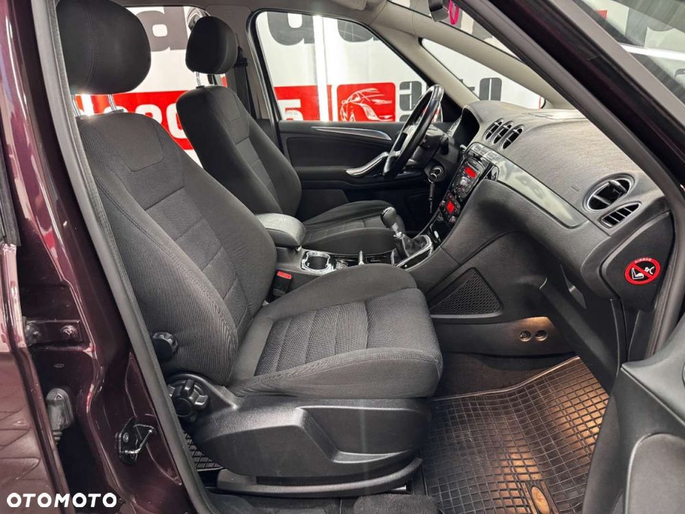 Ford S-Max - 41