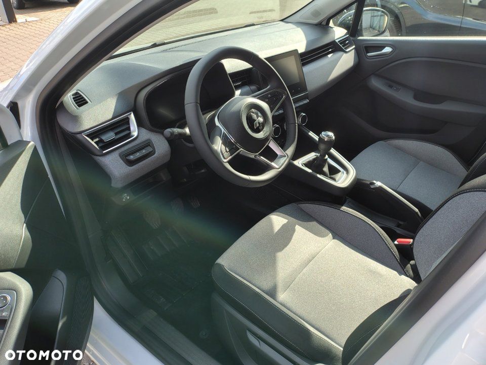 Mitsubishi Colt - 7