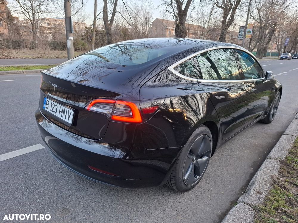 Tesla Model 3 Standard Reichweite Plus Hinterradantrieb - 2