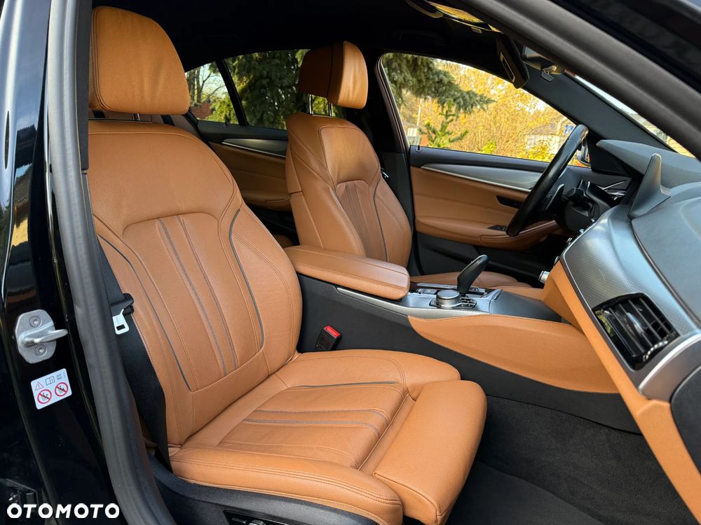 BMW Seria 5 530e iPerformance GPF Luxury Line sport - 14