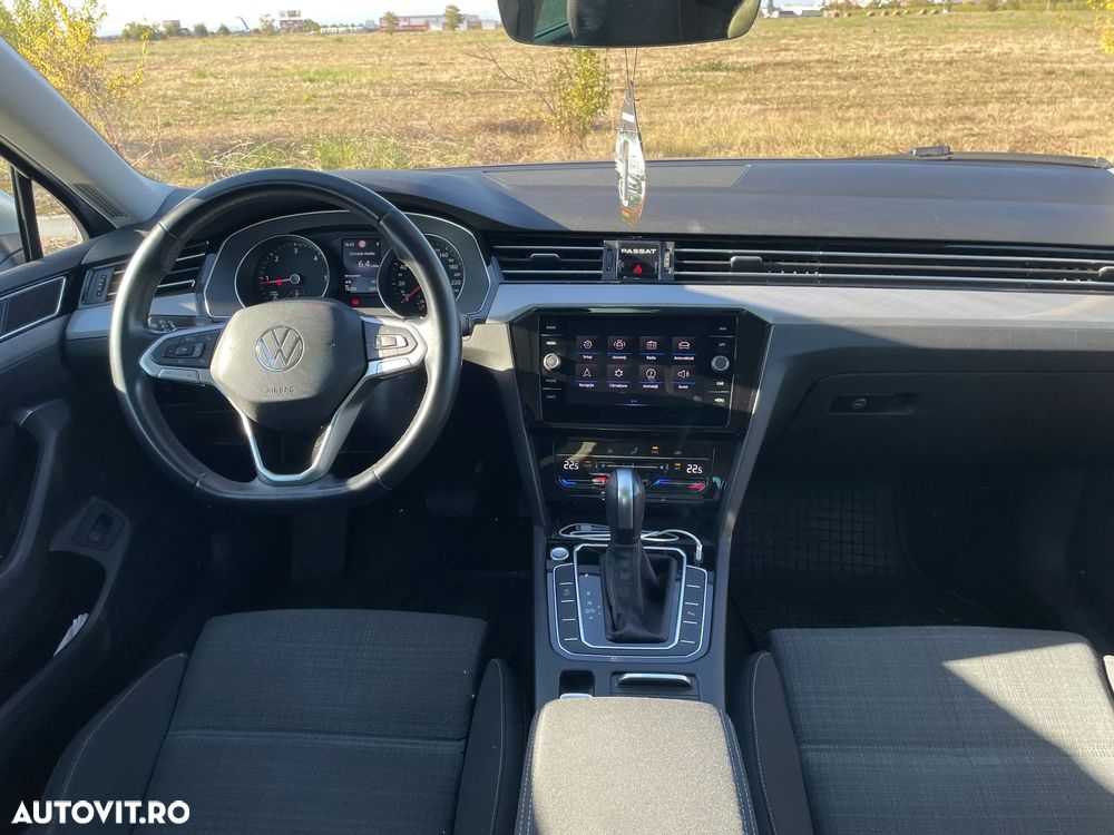 Volkswagen Passat - 16