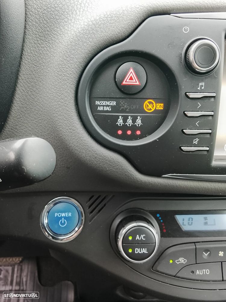 Toyota Yaris 1.5 HSD Comfort+P.Style - 16