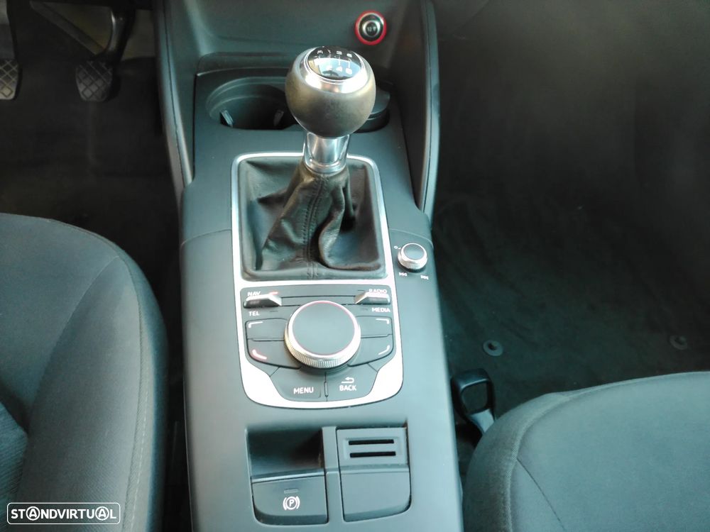 Audi A3 1.6 TDI Sport - 7