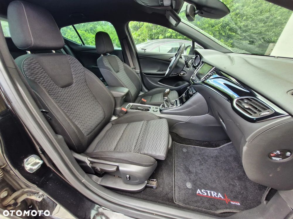Opel Astra 1.6 D Start/Stop Innovation - 11