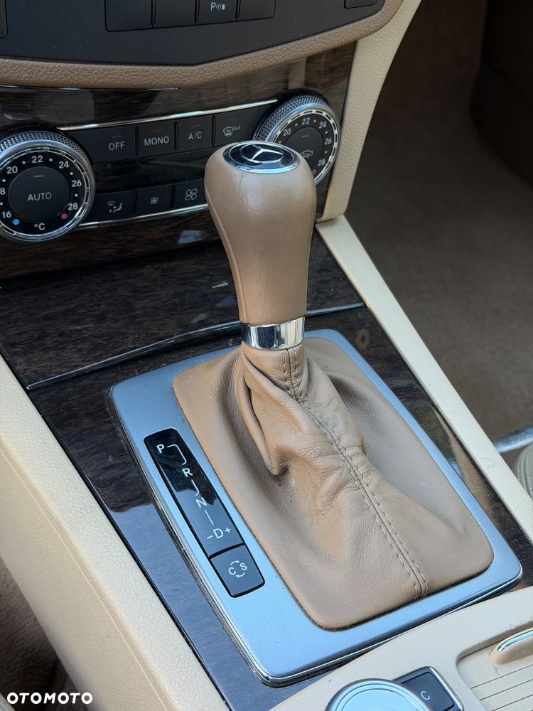 Mercedes-Benz Klasa C 350 7G-TRONIC Elegance - 21