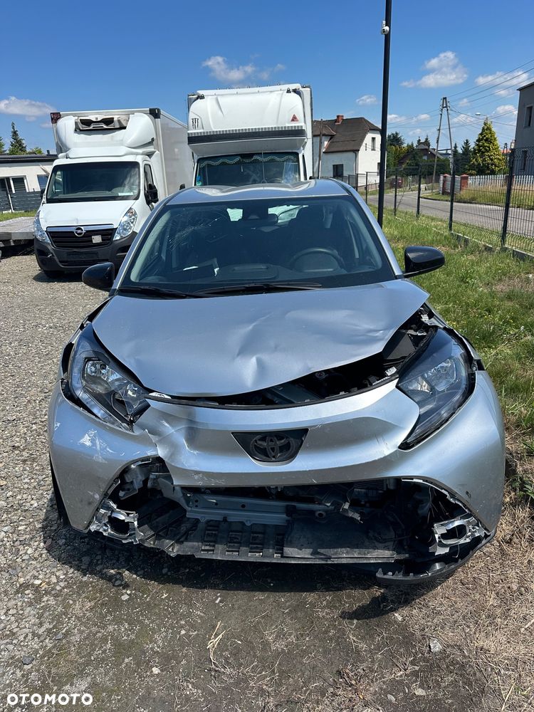 Toyota Aygo X 1.0 VVT-i Comfort CVT - 8
