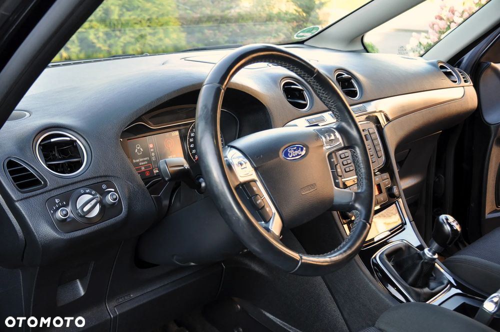 Ford S-Max - 23
